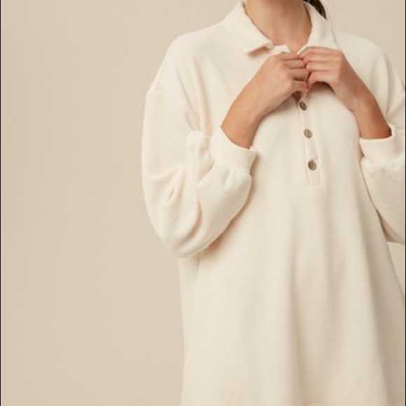 NWT Cozy romper - Picture 3 of 5